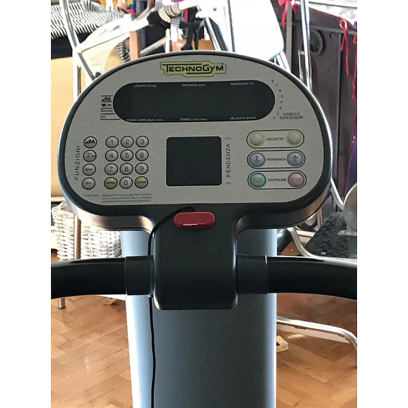 Μεταχειρισμένος Ημι-Επαγγελματικός Διάδρομος Γυμναστικής Technogym Forma Run 2.75HP - Μεταχειρισμένα
